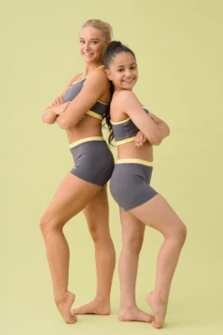 Raya 12 Raya -Quatro Clothing Shop Website Lifestyle 10