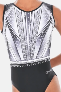 Achieve Short Sleeve Black And White -Quatro Clothing Shop achieve short sleeve black and white configurable 433852